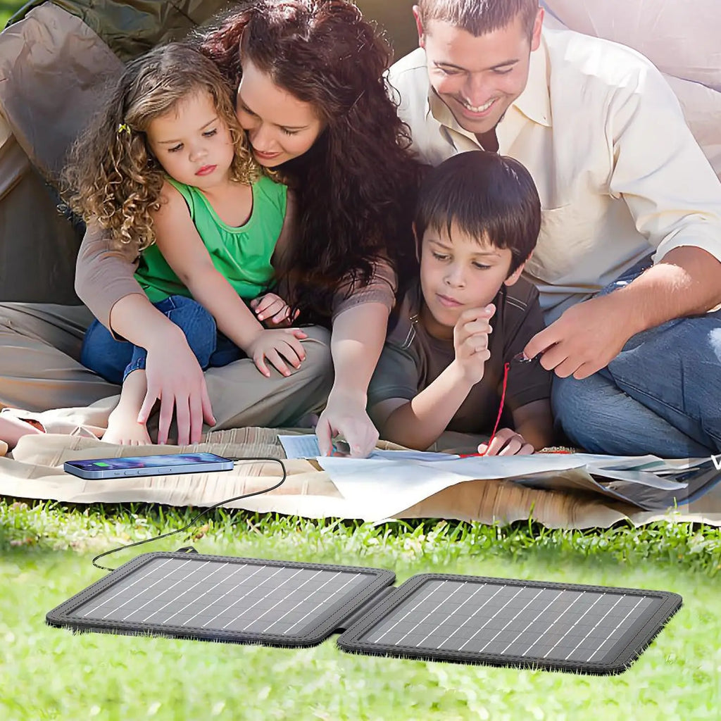 15W Portable Solar Panel Battery Charger with 5V 3A USB-A USB-C Output.